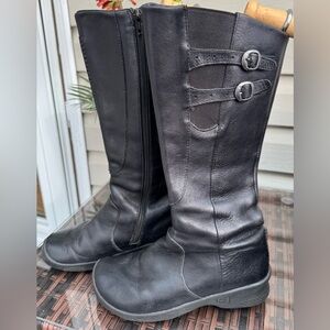 Keen Bern Leather Water/Resistant High-Tall Boots